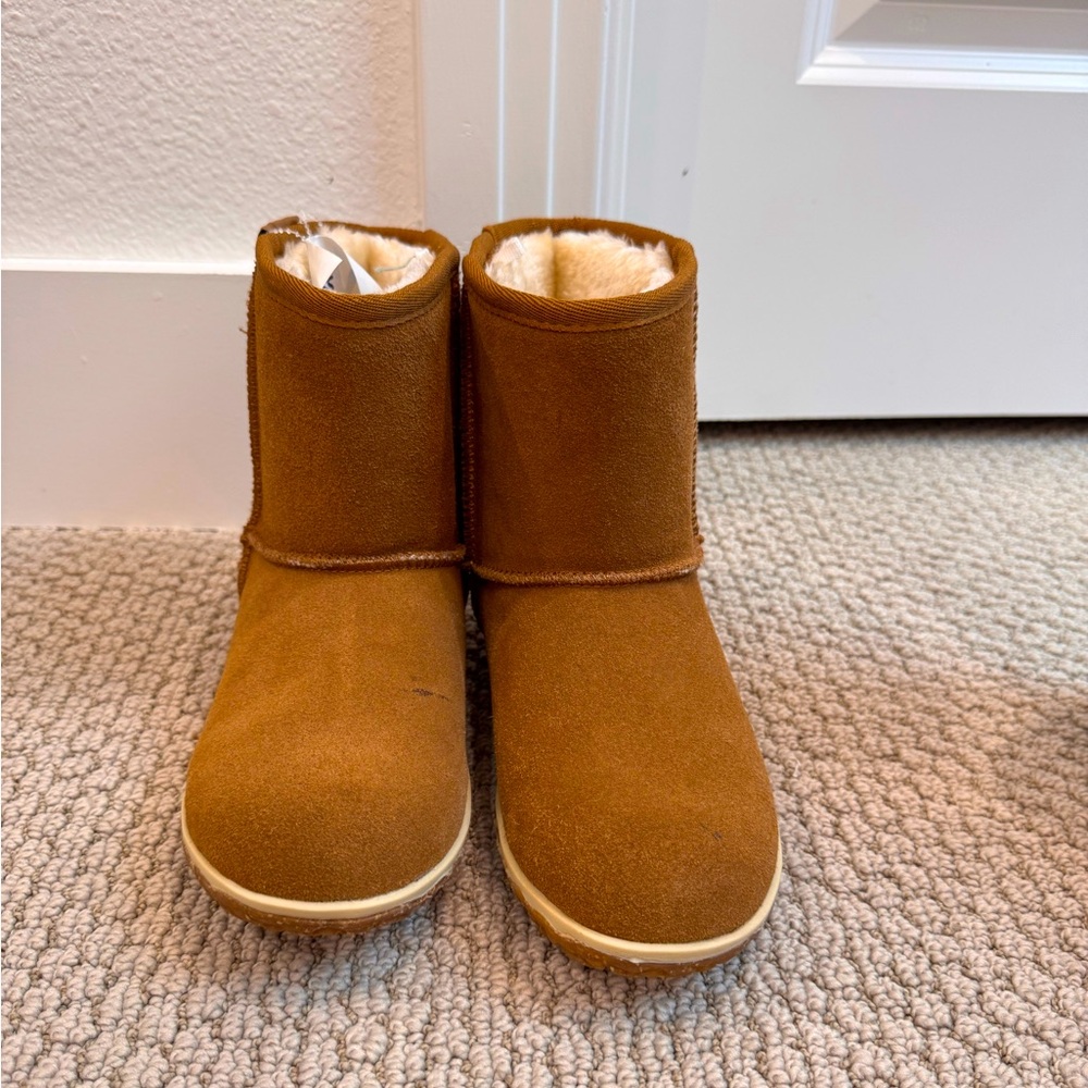 Minnetonka Brown Ankle Boots